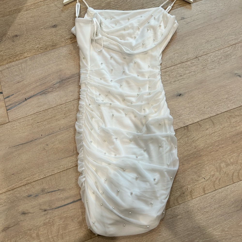 White pearl dress WINDSOR